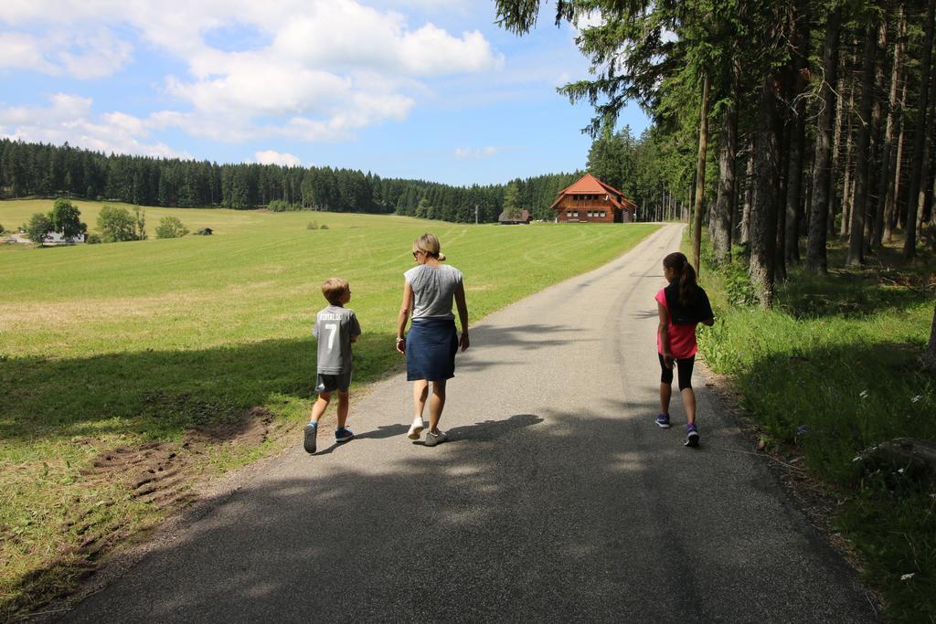Ferienwohnungen Rebstock Schonach im Schwarzwald Bagian luar foto